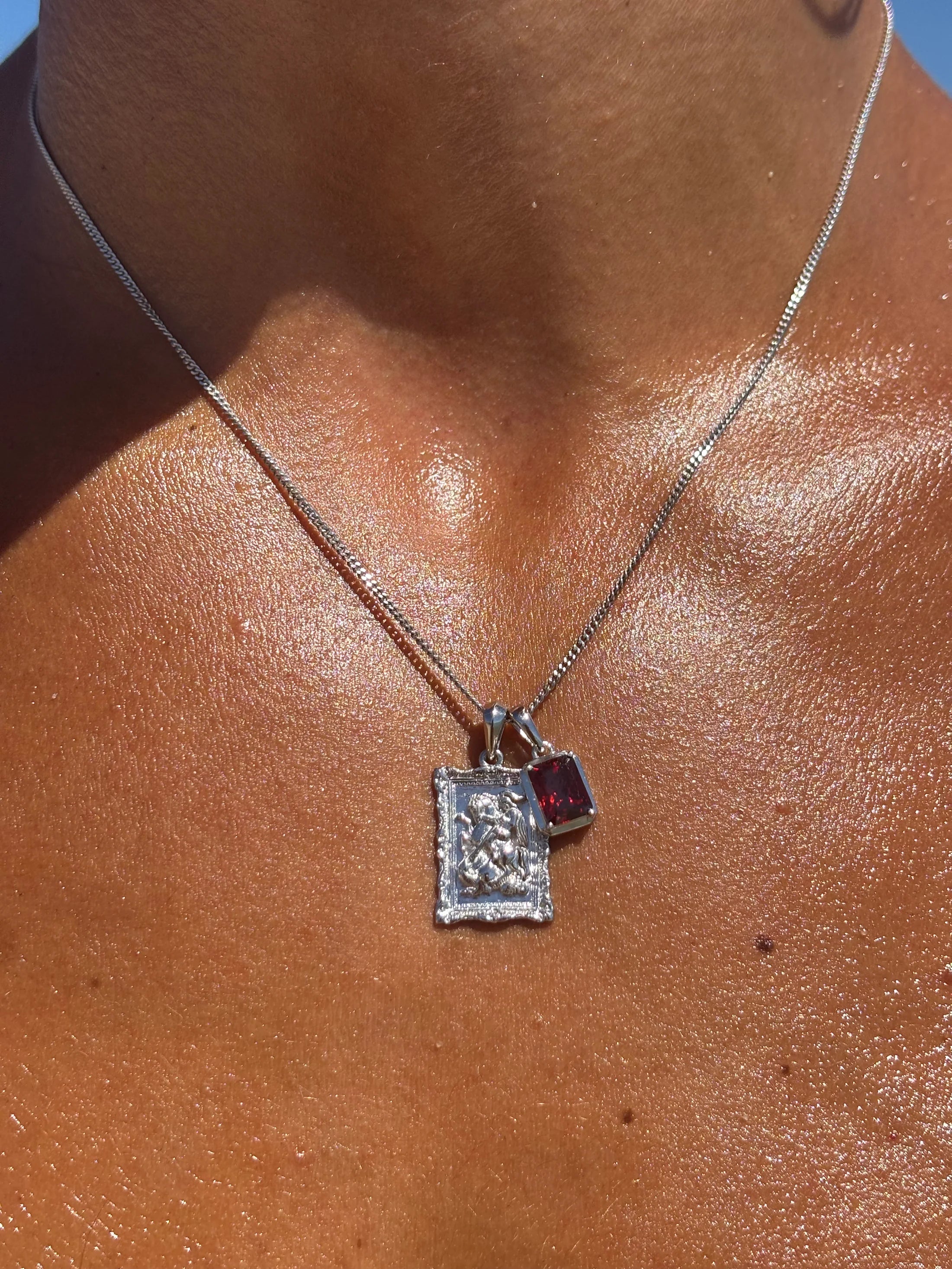 St George frame x Lisbon red stone stack - Silver