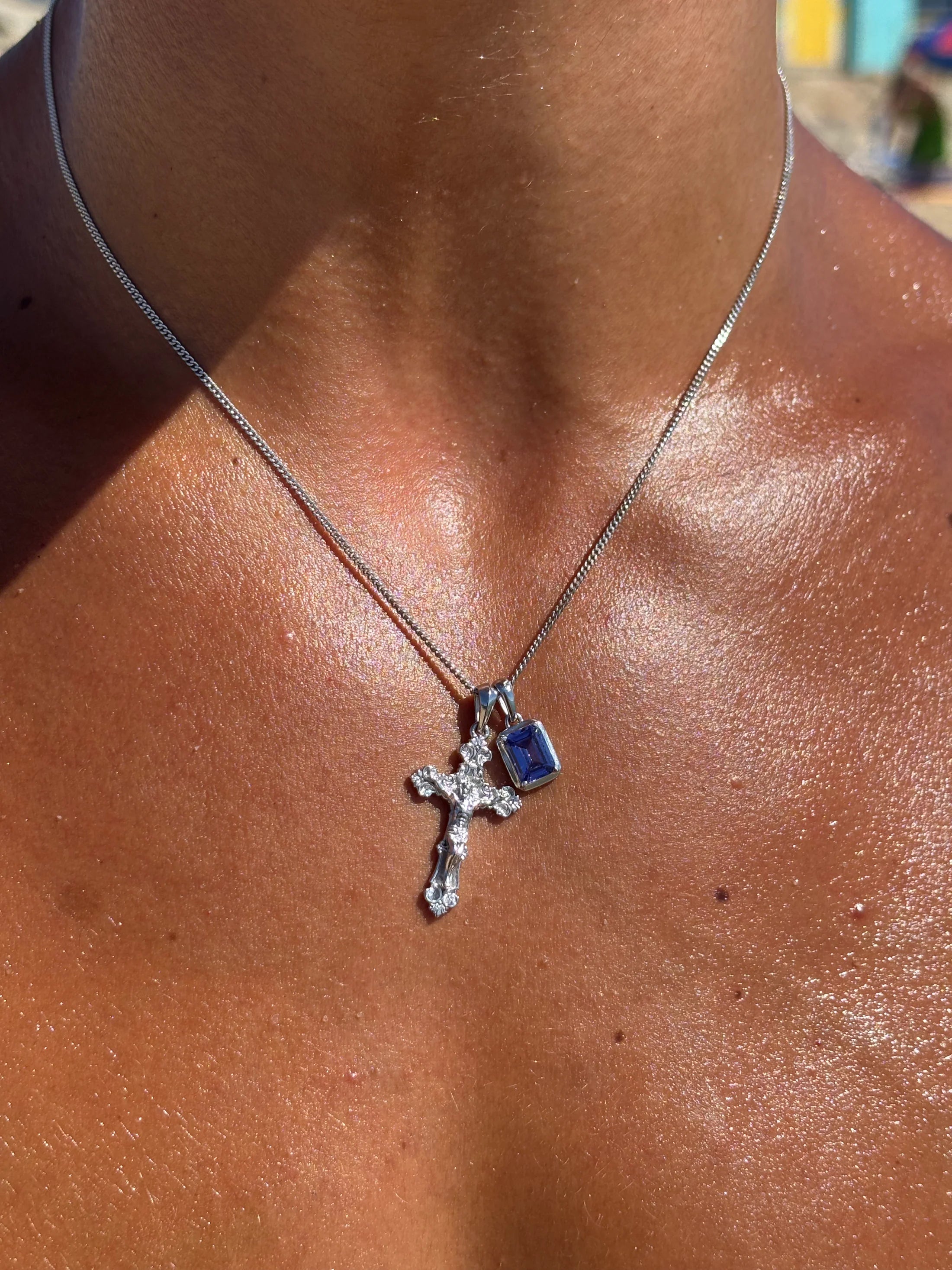 Motif Crucifix x Sapphire sea stone stack - Silver